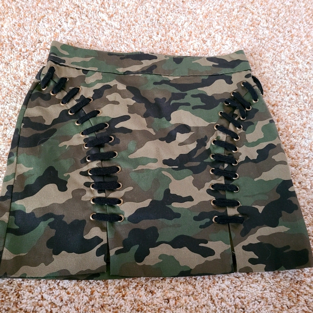 Forever 21 skirt